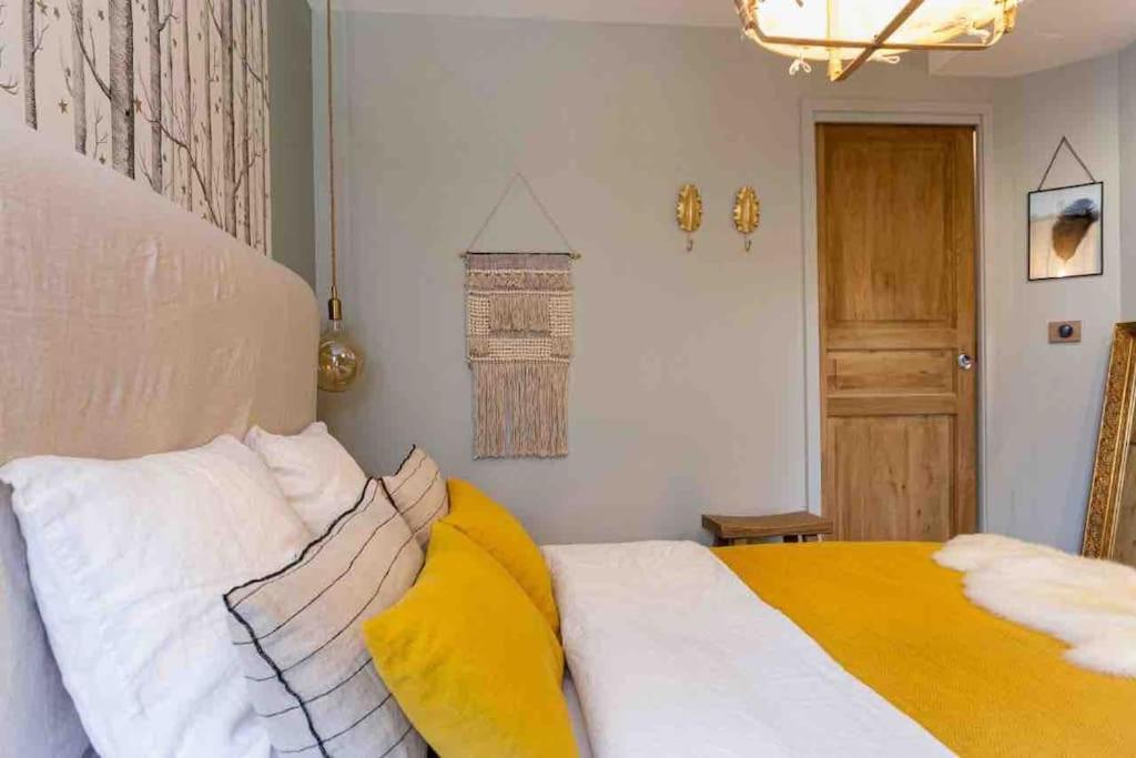 Le Loft Des Hospices : Centre/Parking/Vueriviere Apartment Бон Екстериор снимка